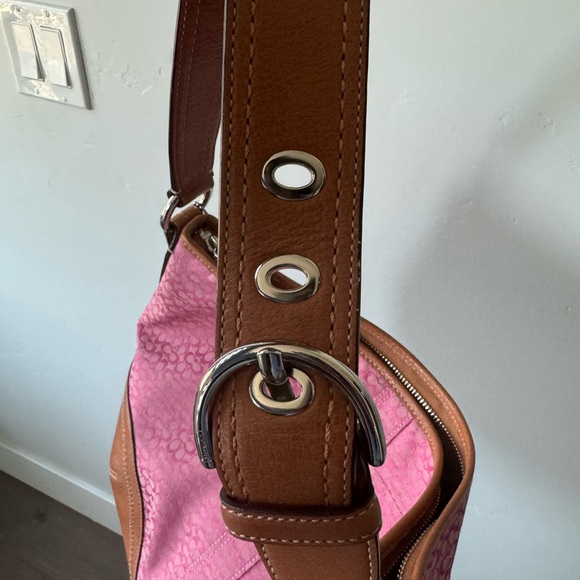 Coach Pink Signature Print Shoulder Bag - Picture 4 of 7